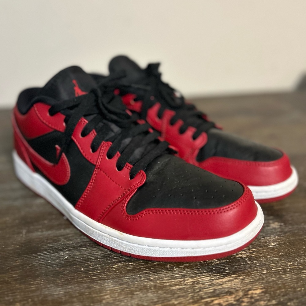 Jordan 1 low Breds size 11.5 in great condition!